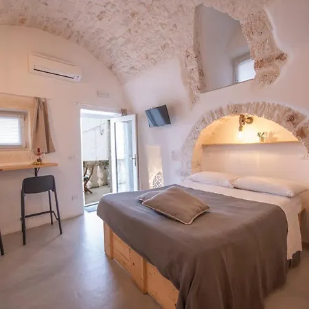 Casa Flami' アパート オストゥーニ