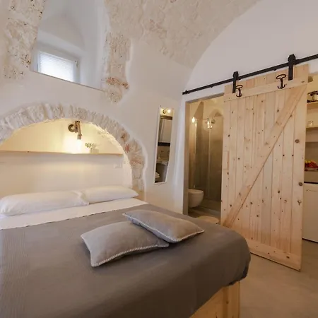 アパート Casa Flami' オストゥーニ